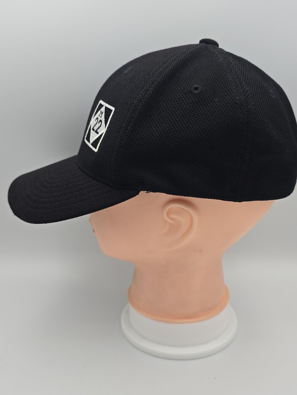 Yupoong Flexfit M22 Classics Michigan Fitted Black Hat Size S/M - Picture 2 of 8